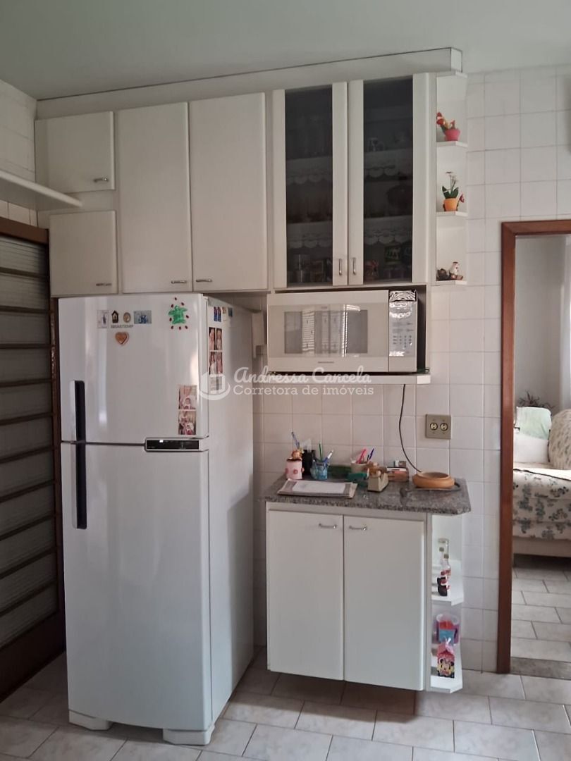 Casa, 4 quartos, 240 m² - Foto 8