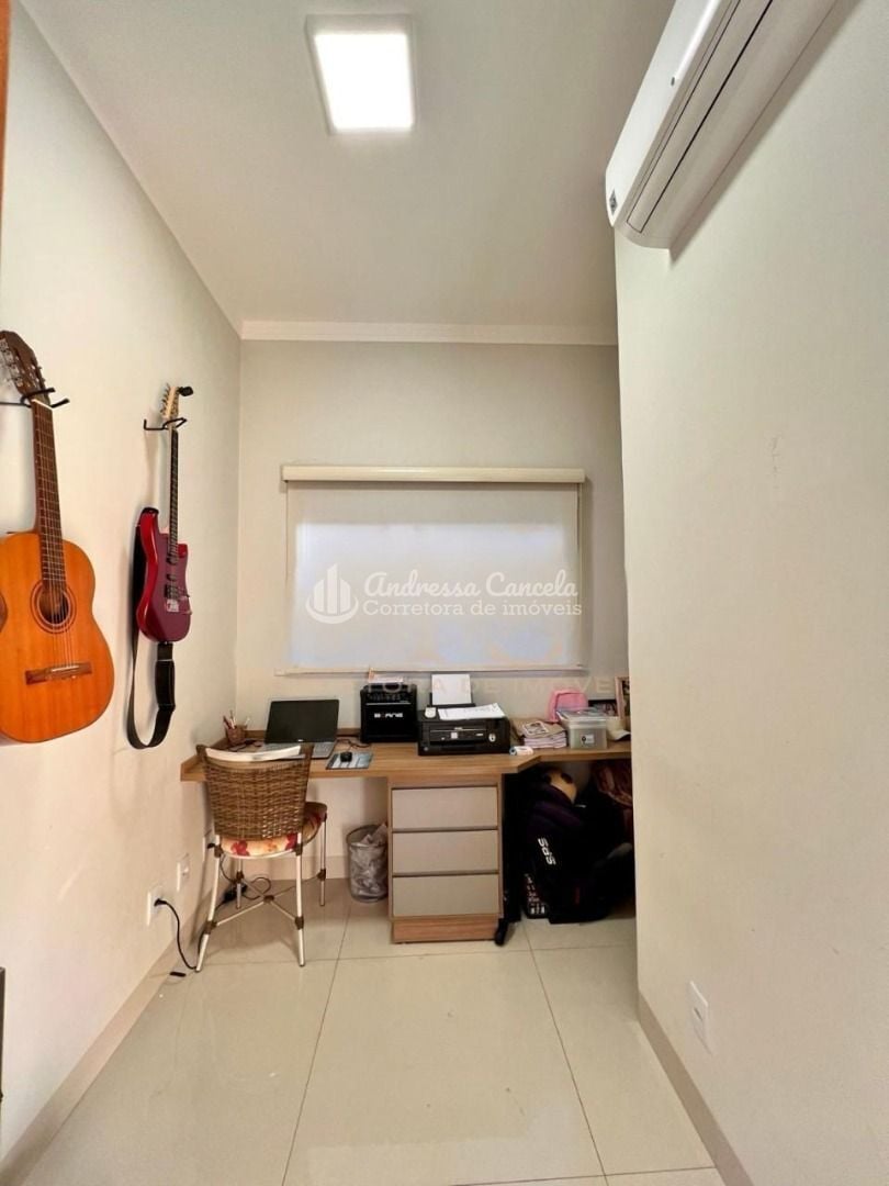 Casa, 3 quartos, 240 m² - Foto 4