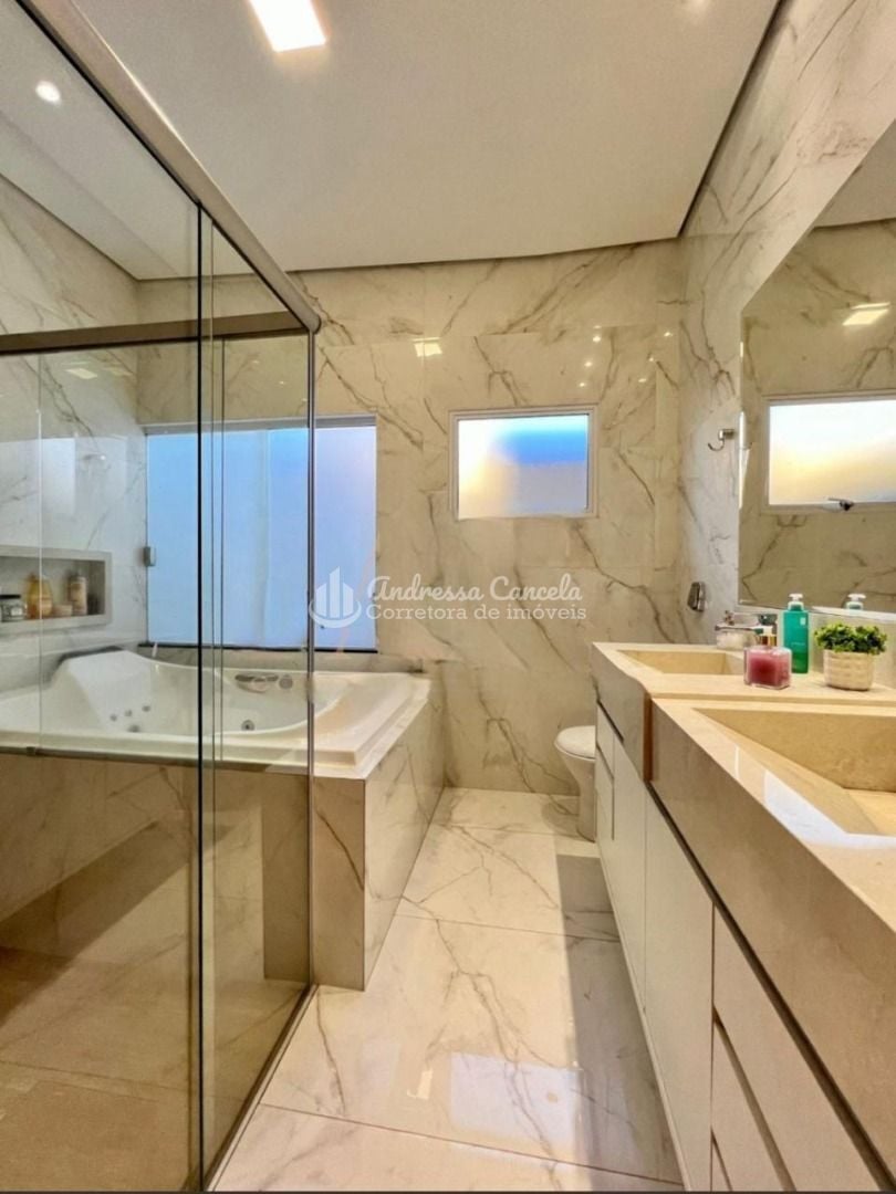Casa, 3 quartos, 240 m² - Foto 2