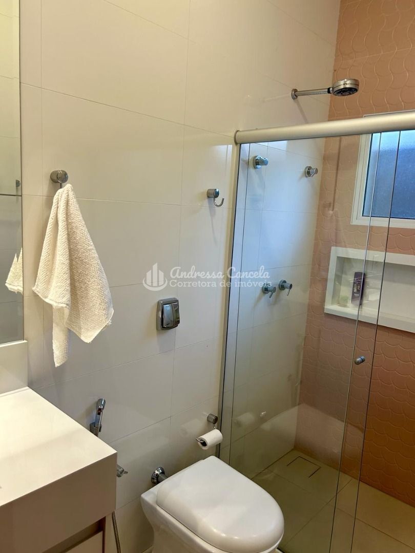 Casa, 3 quartos, 240 m² - Foto 11