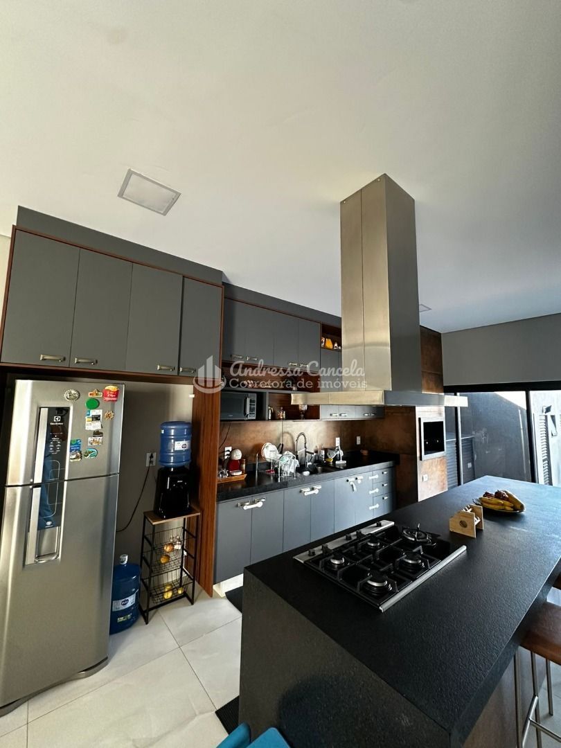 Casa, 3 quartos, 198 m² - Foto 10