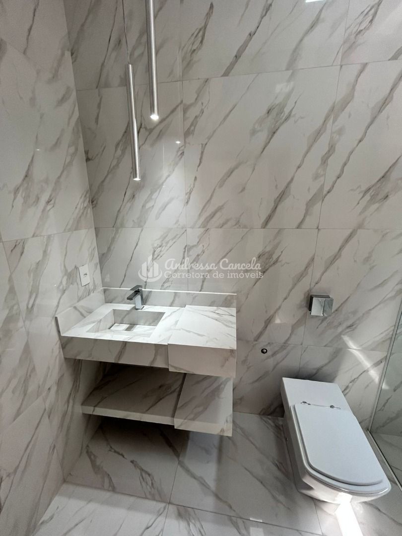 Casa, 3 quartos, 209 m² - Foto 3