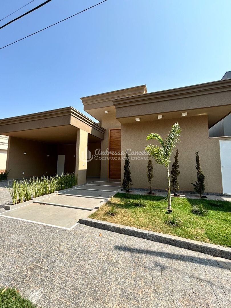 Casa, 3 quartos, 209 m² - Foto 1