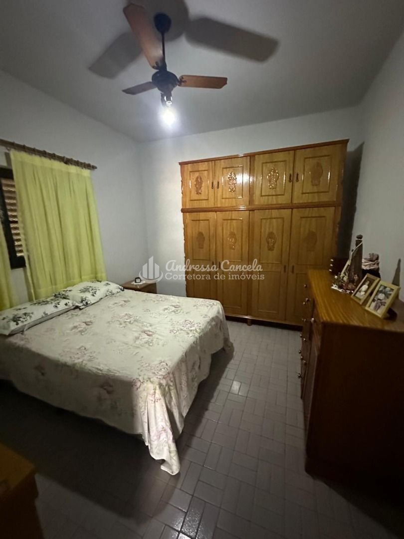 Casa, 3 quartos, 220 m² - Foto 4