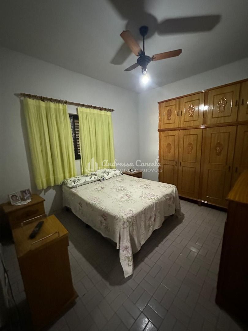 Casa, 3 quartos, 220 m² - Foto 6