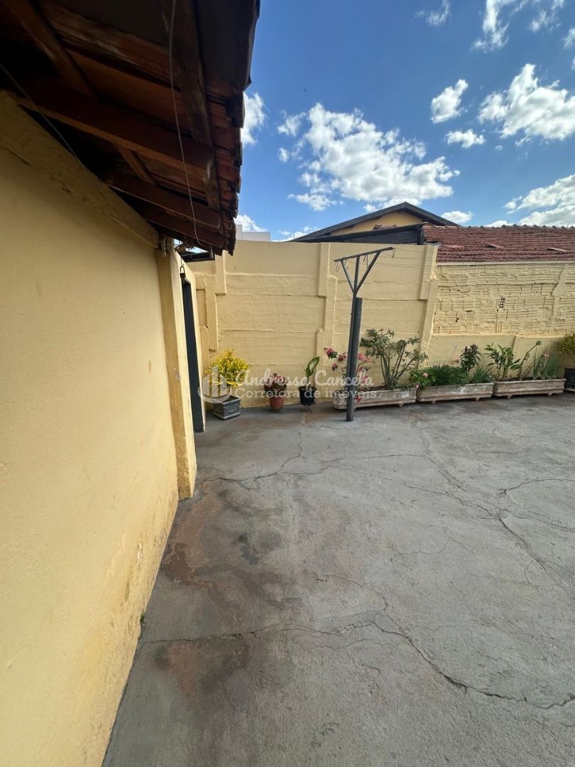 Casa, 3 quartos, 220 m² - Foto 15