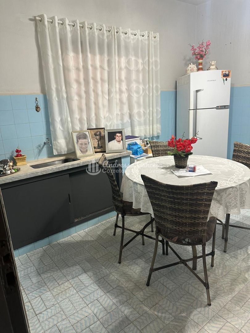 Casa, 3 quartos, 220 m² - Foto 11