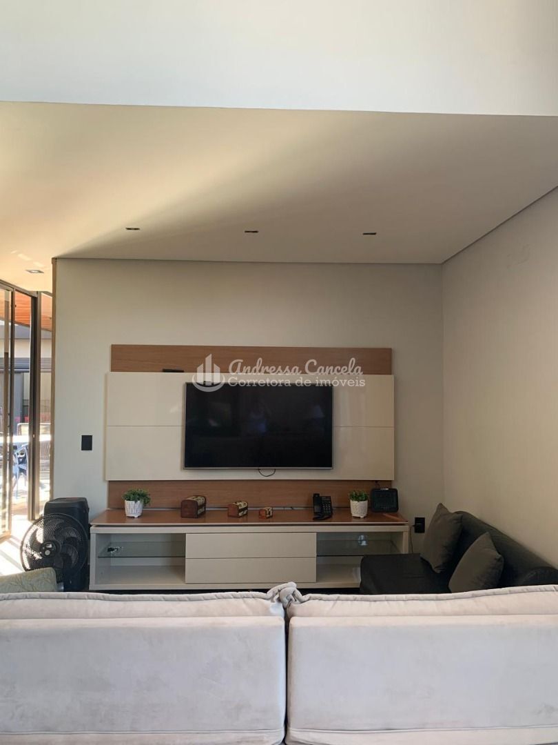 Casa, 3 quartos, 251 m² - Foto 8