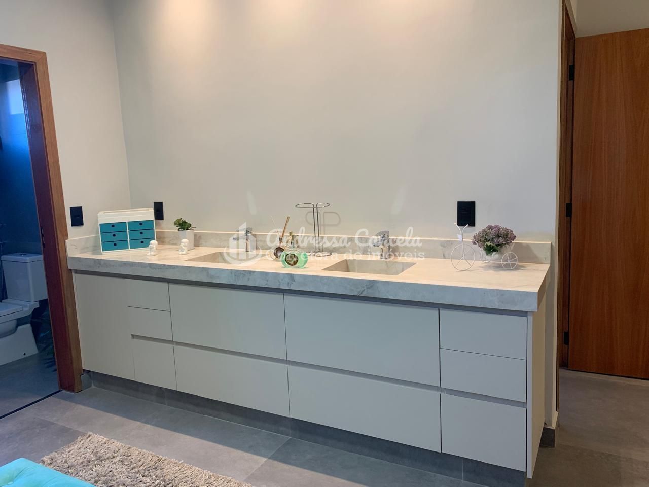 Casa, 3 quartos, 251 m² - Foto 38