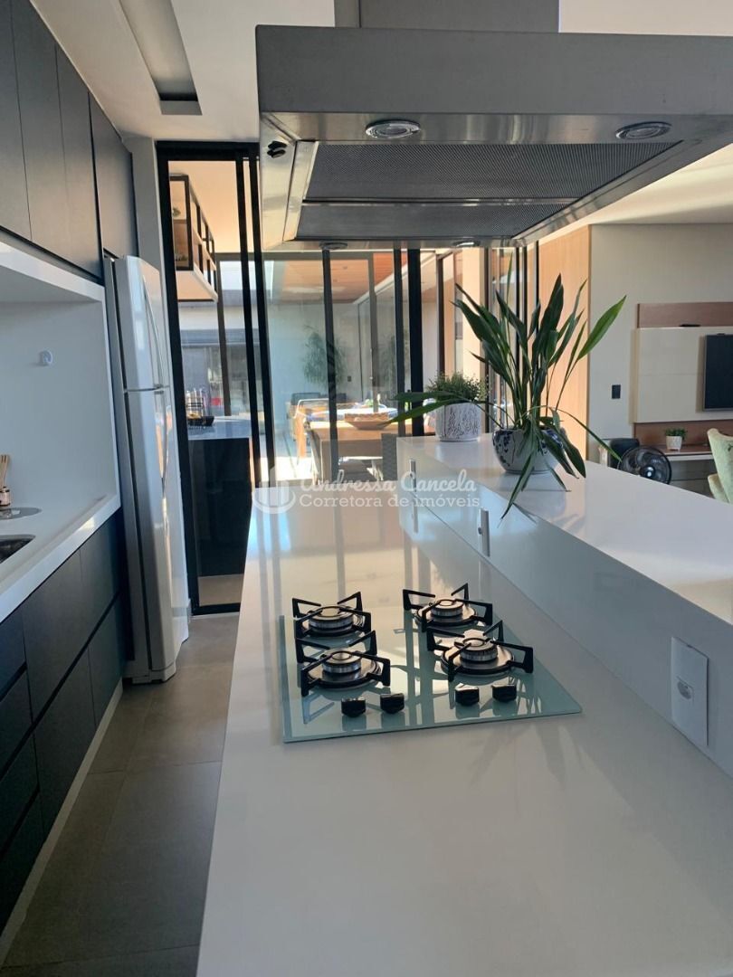 Casa, 3 quartos, 251 m² - Foto 10