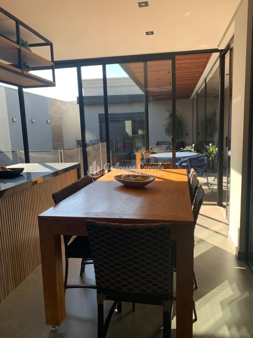 Casa, 3 quartos, 251 m² - Foto 21