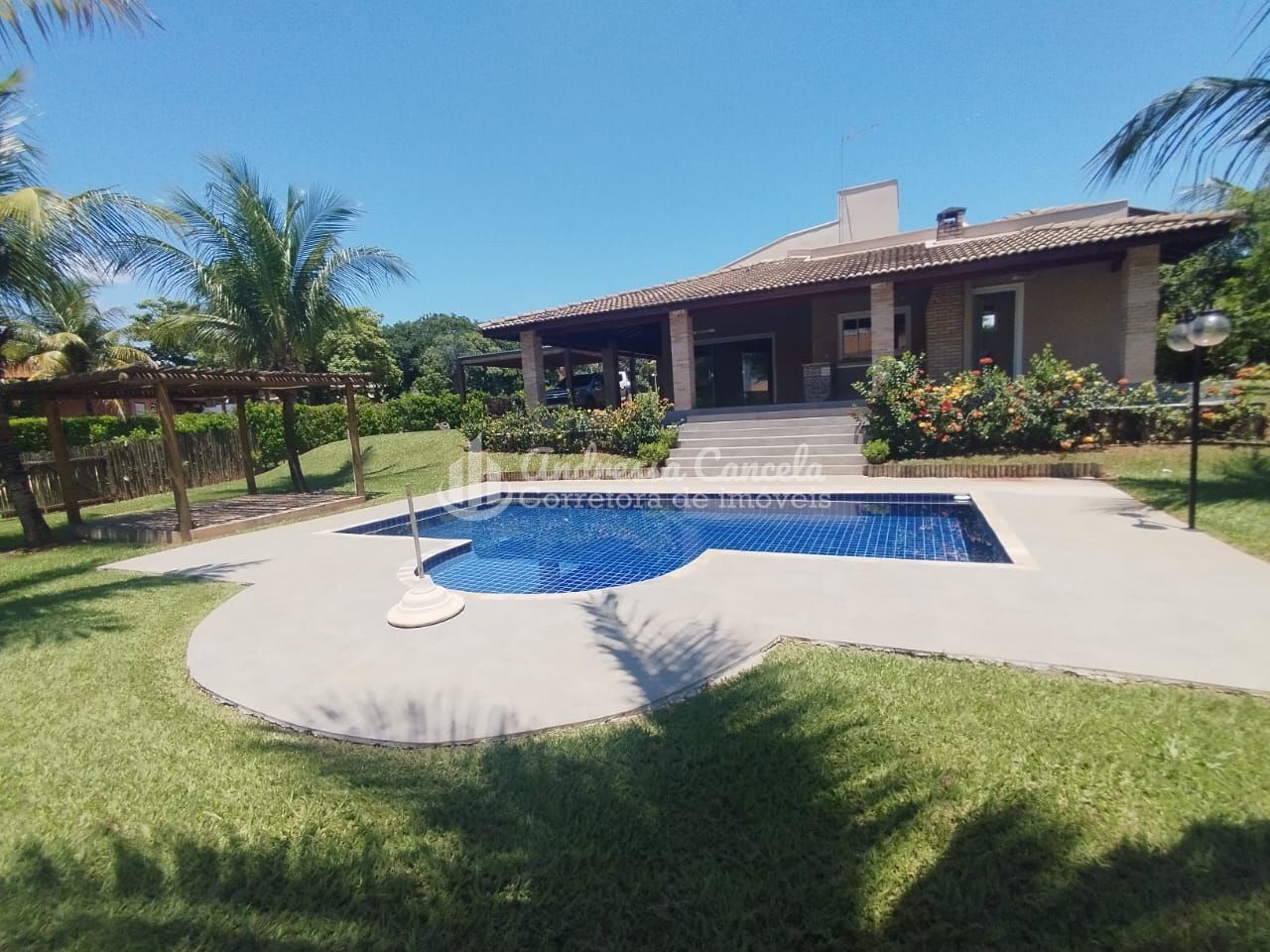 Chácara, 4 quartos, 1000 m² - Foto 1