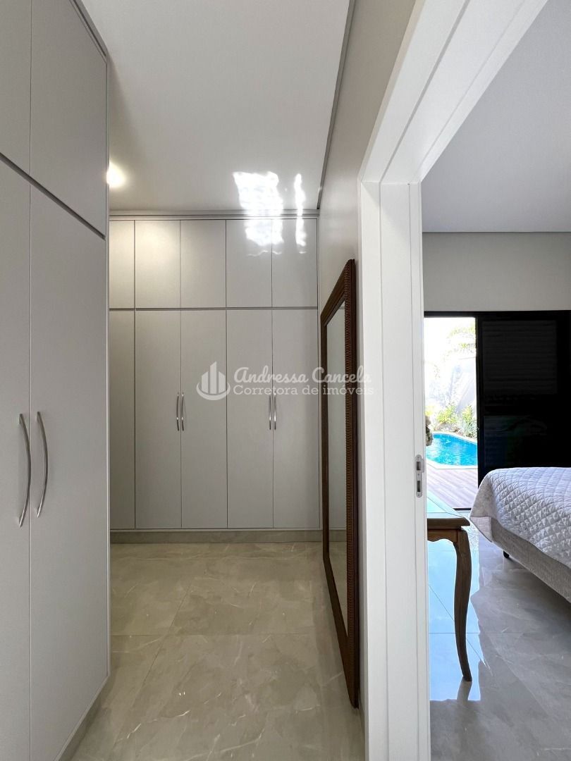 Casa, 3 quartos, 226 m² - Foto 13