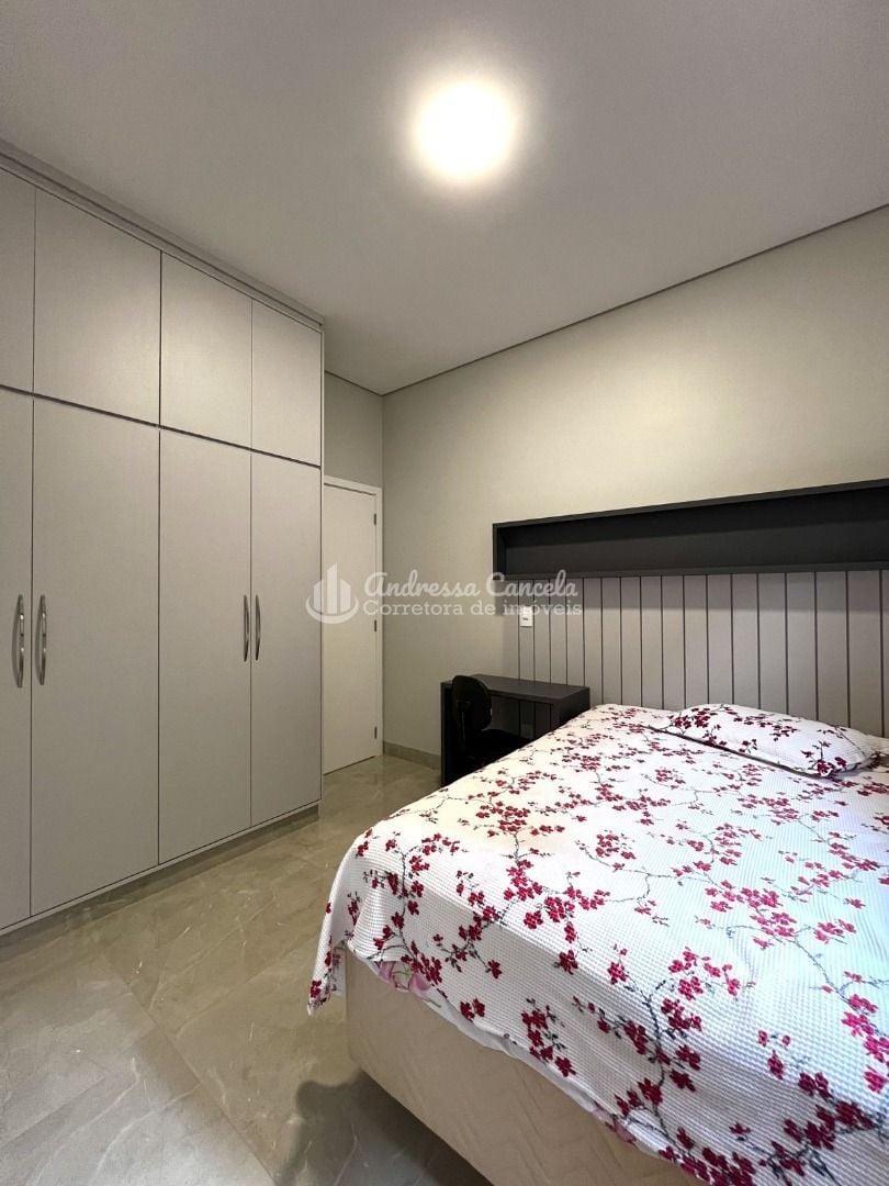 Casa, 3 quartos, 226 m² - Foto 10