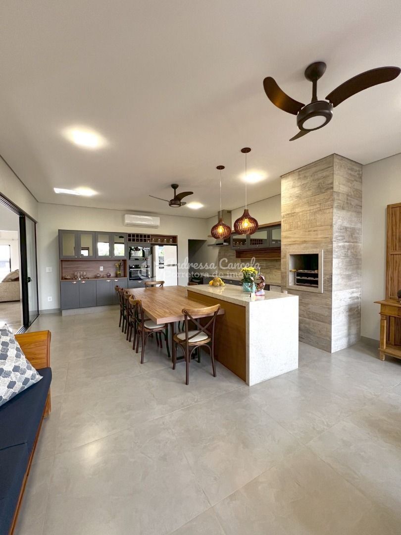 Casa, 3 quartos, 226 m² - Foto 25
