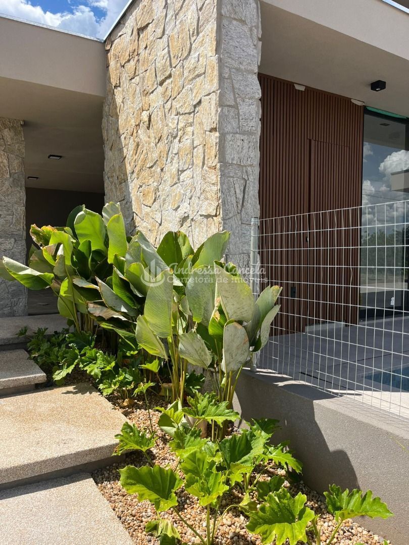 Casa, 3 quartos, 250 m² - Foto 1