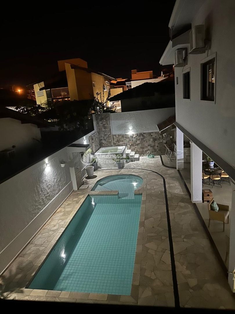 Sobrado, 4 quartos, 404 m² - Foto 3