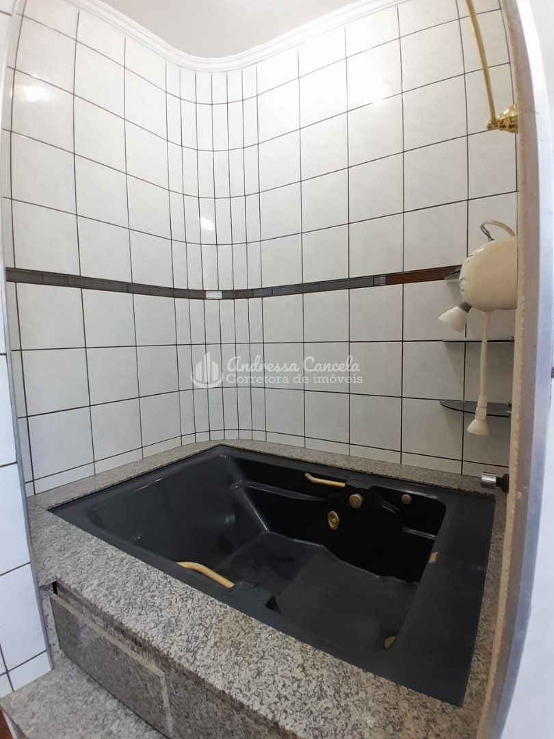 Casa, 3 quartos, 245 m² - Foto 11