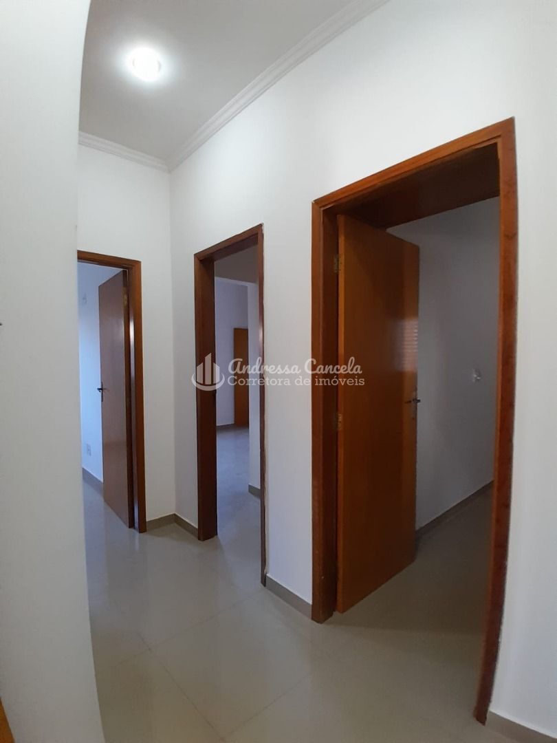 Casa, 3 quartos, 245 m² - Foto 21