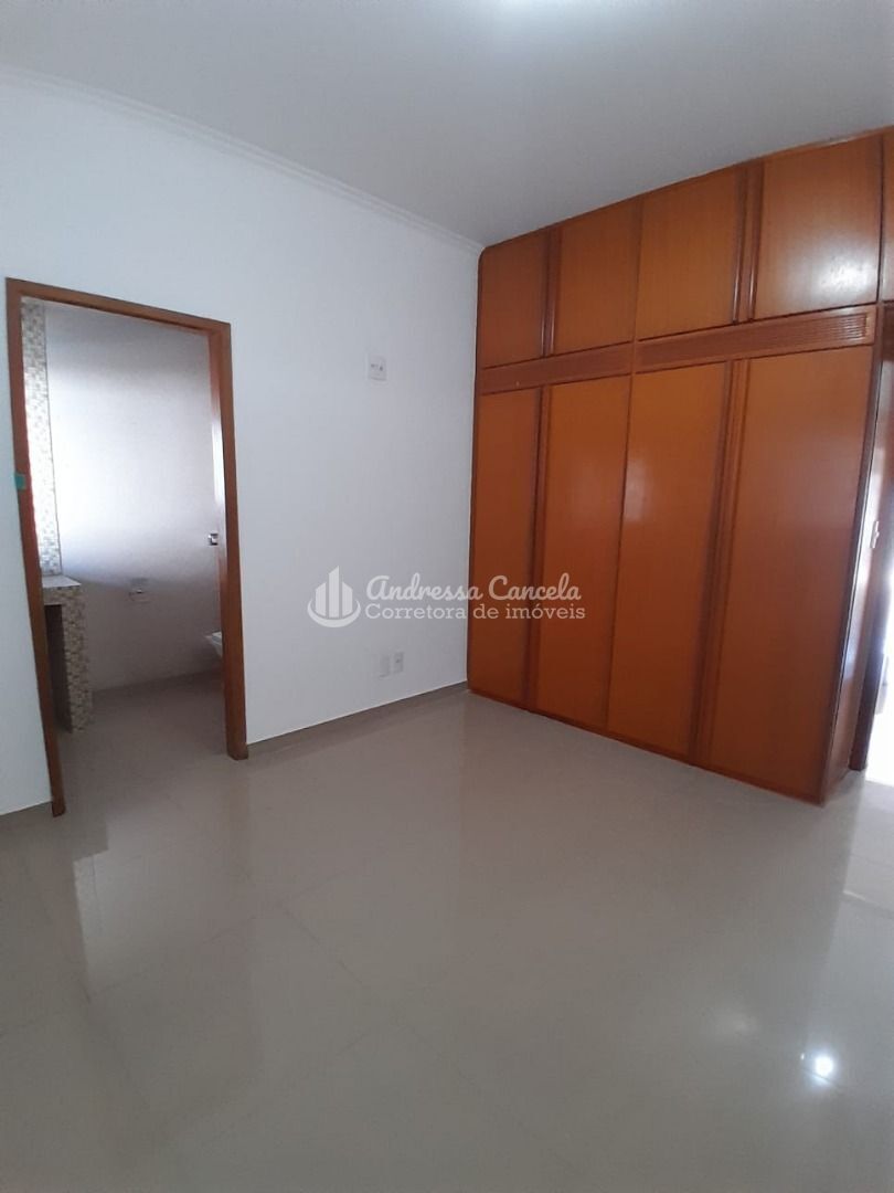 Casa, 3 quartos, 245 m² - Foto 23