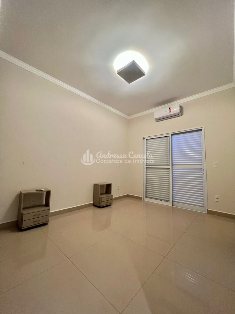Casa, 4 quartos, 197 m² - Foto 13