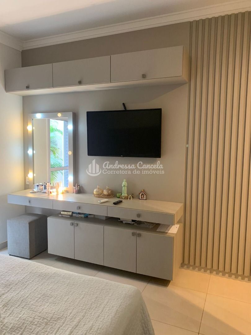 Casa, 3 quartos, 224 m² - Foto 12