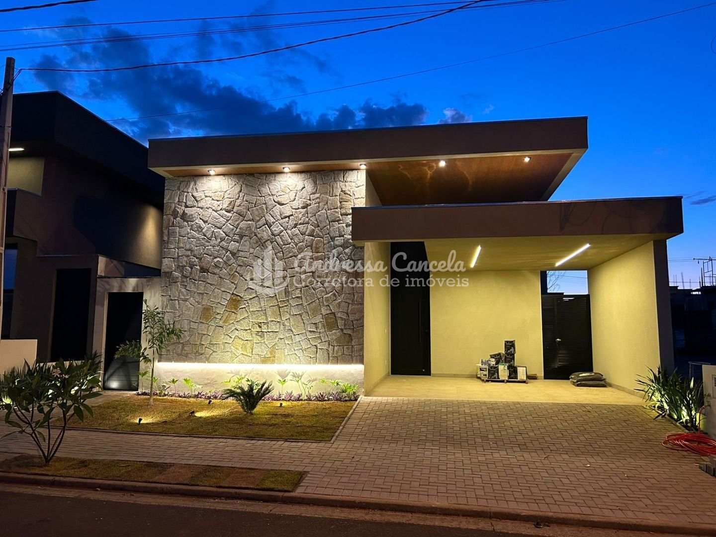 Casa, 3 quartos, 171 m² - Foto 1