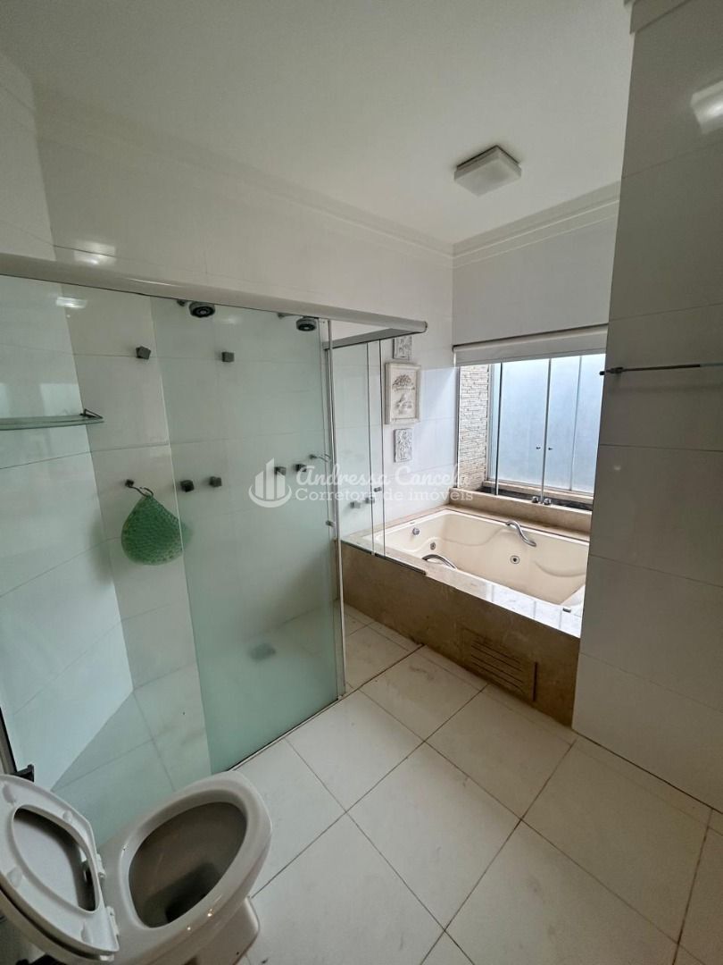 Casa, 3 quartos, 250 m² - Foto 3