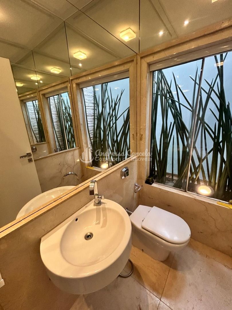 Casa, 3 quartos, 250 m² - Foto 18