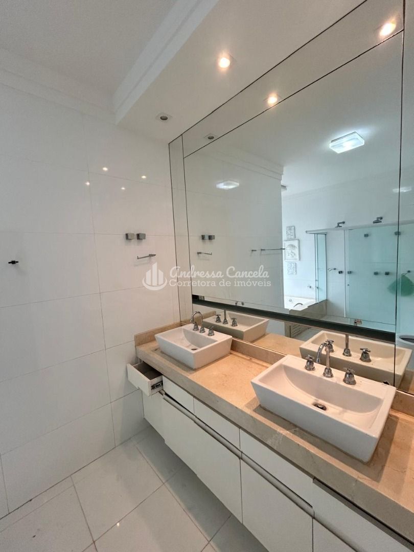 Casa, 3 quartos, 250 m² - Foto 4