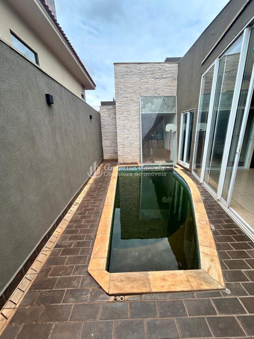 Casa, 3 quartos, 250 m² - Foto 14