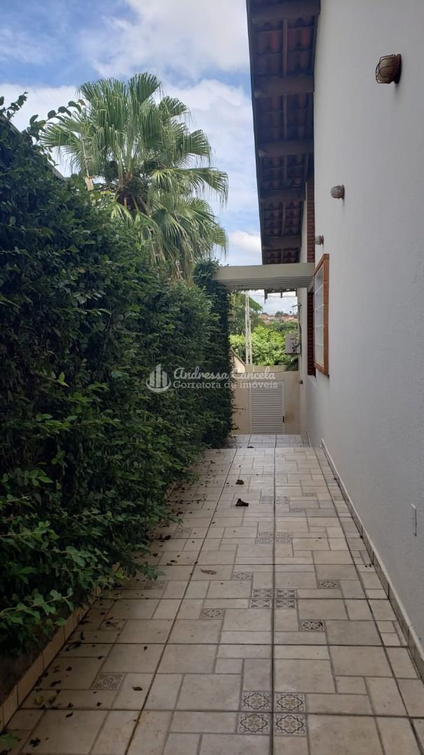Casa, 3 quartos, 260 m² - Foto 11