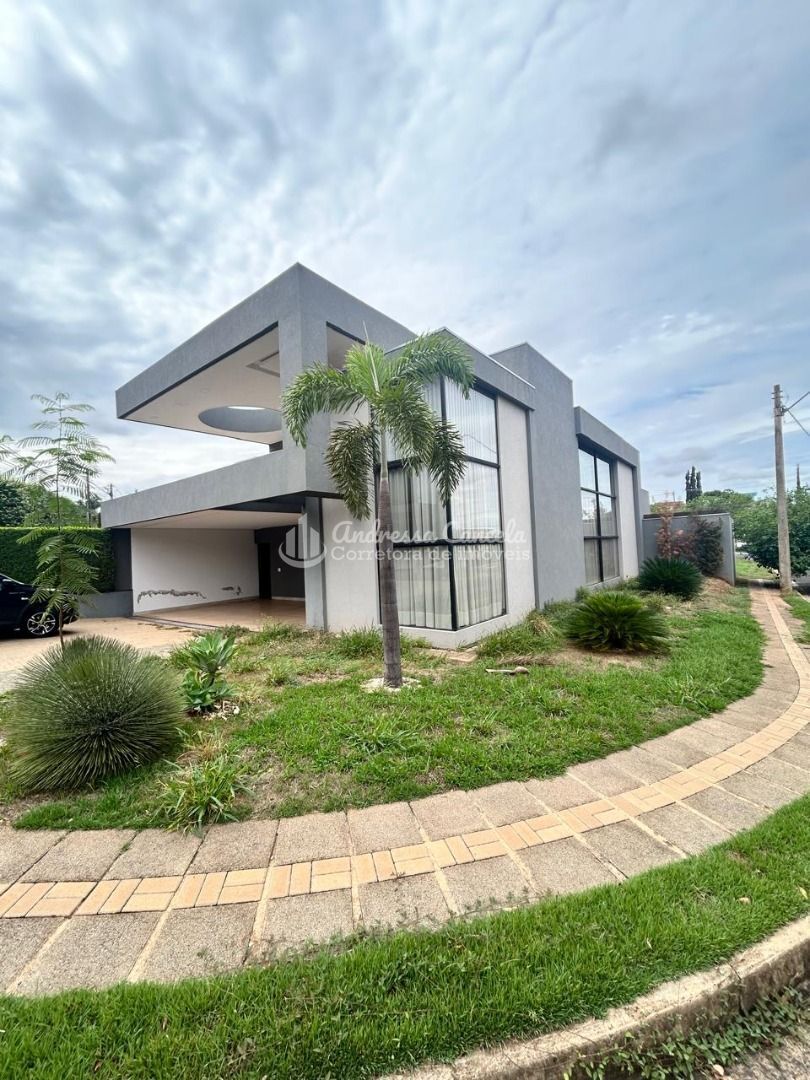 Casa, 3 quartos, 220 m² - Foto 1