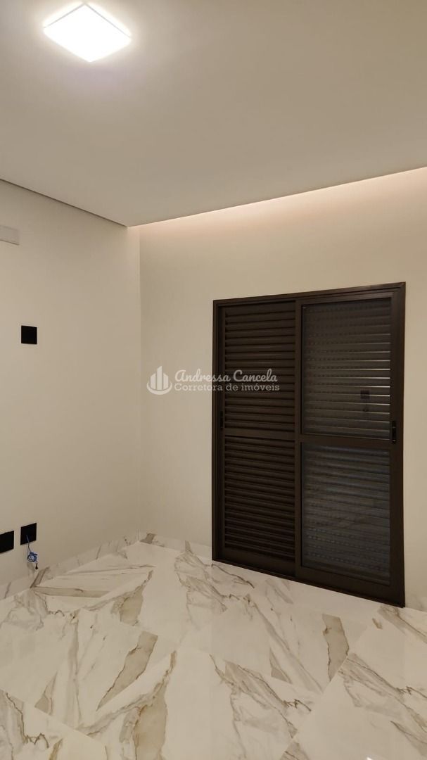 Casa, 3 quartos, 199 m² - Foto 15