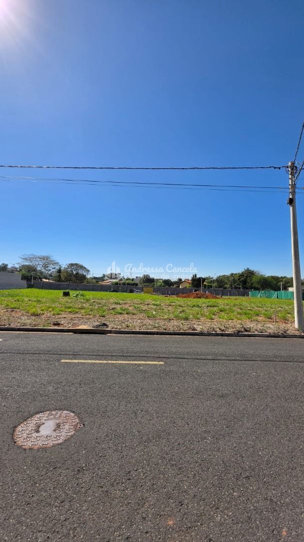 Terreno, 438 m² - Foto 1