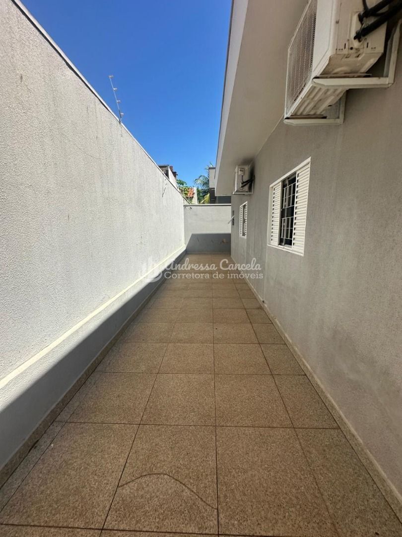 Casa, 4 quartos, 250 m² - Foto 3