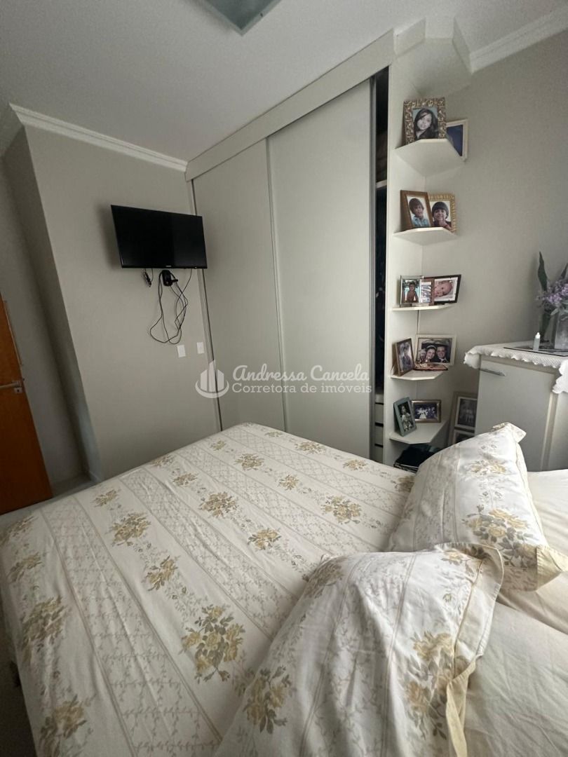 Casa, 4 quartos, 250 m² - Foto 12