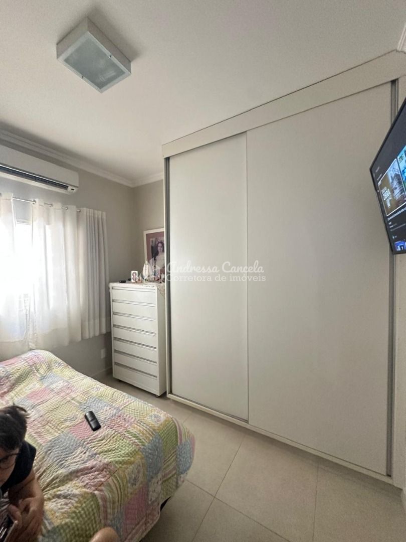 Casa, 4 quartos, 250 m² - Foto 16