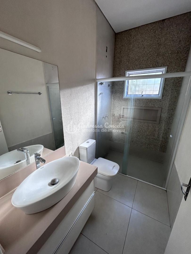 Casa, 3 quartos, 220 m² - Foto 10
