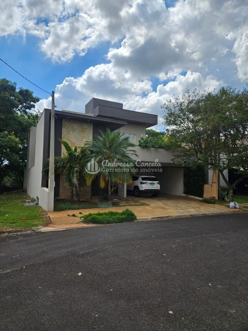 Sobrado, 3 quartos, 240 m² - Foto 1