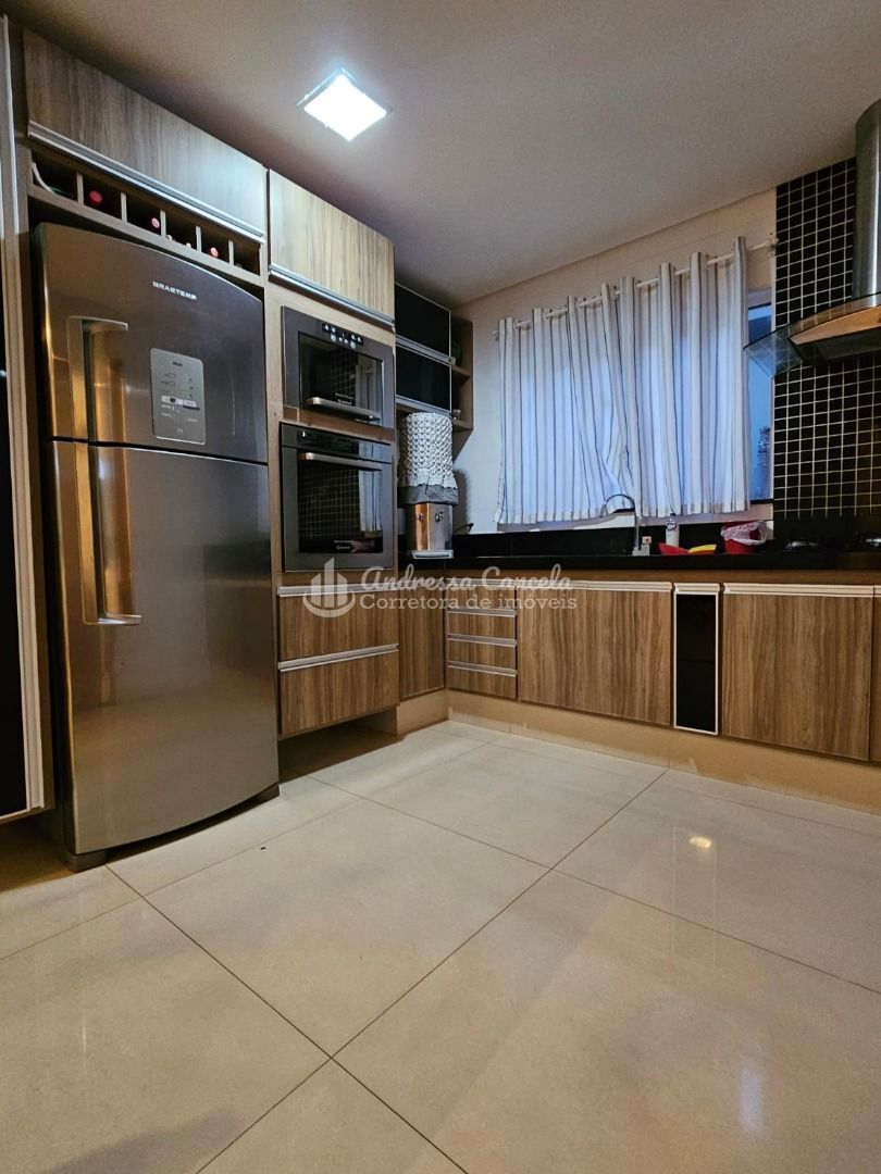 Sobrado, 3 quartos, 240 m² - Foto 7