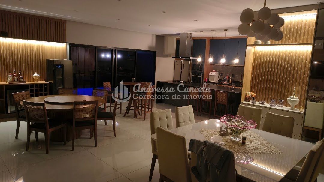 Sobrado, 4 quartos, 305 m² - Foto 8