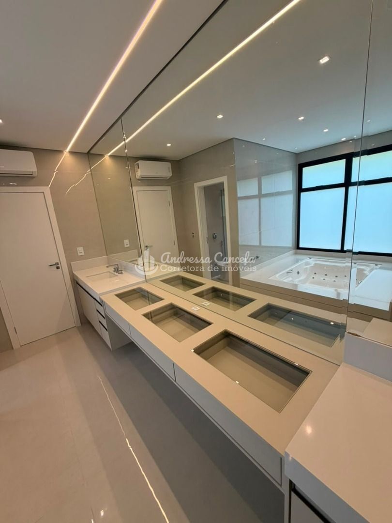 Sobrado, 4 quartos, 402 m² - Foto 9