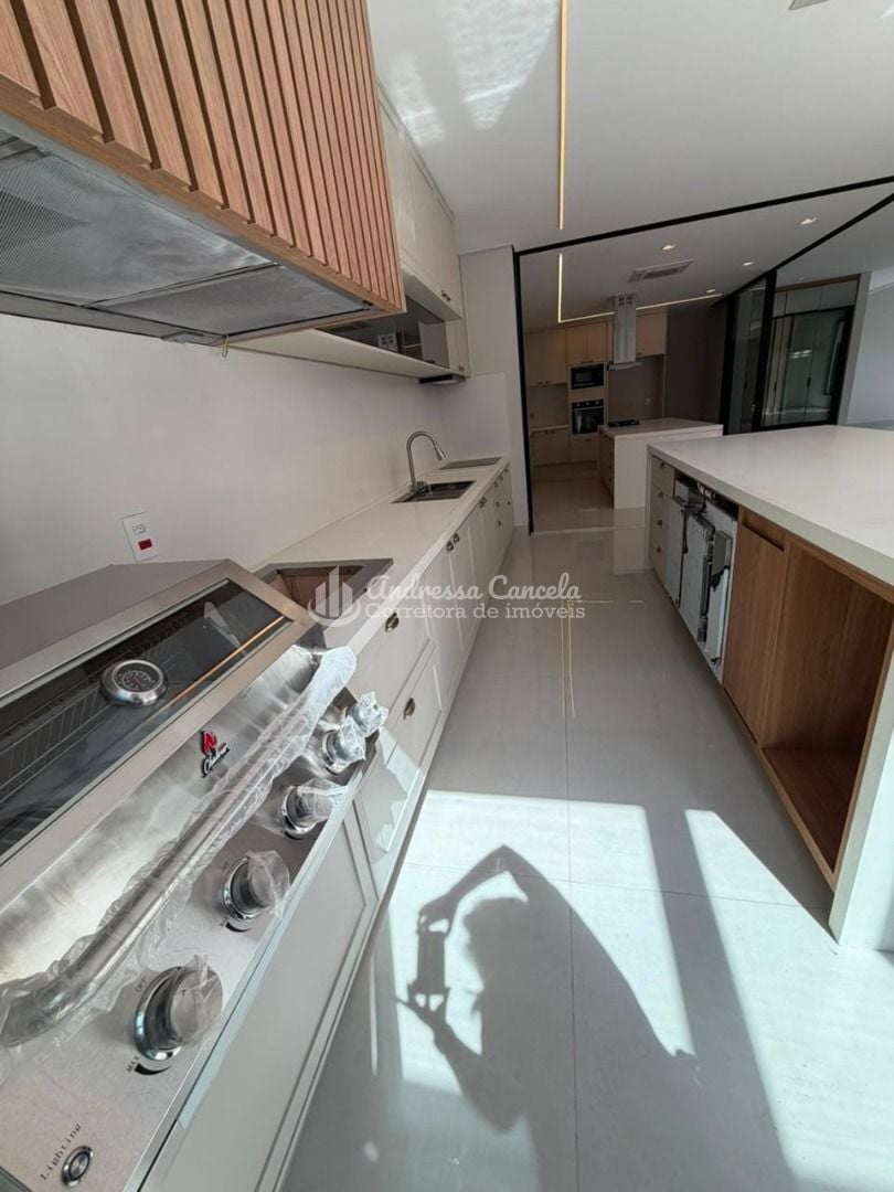Sobrado, 4 quartos, 402 m² - Foto 2