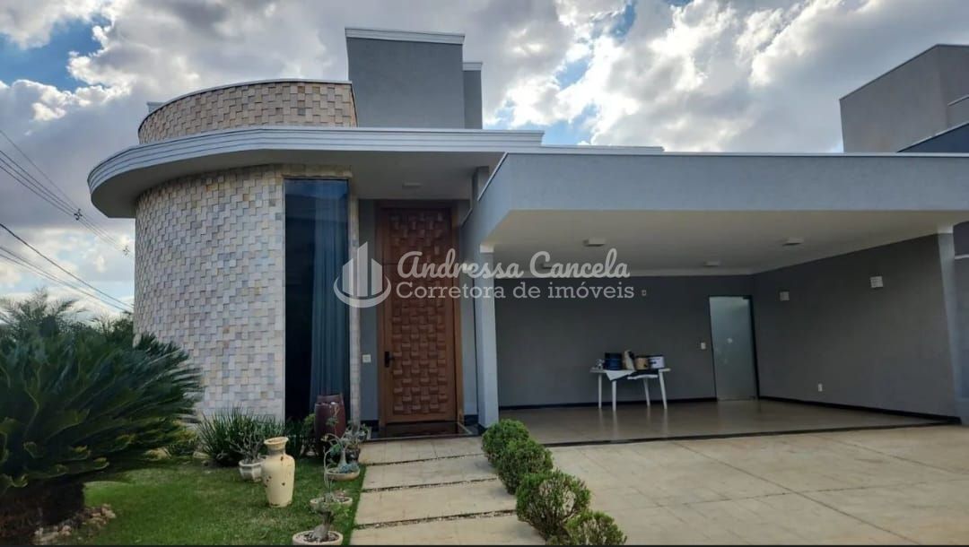 Casa, 4 quartos, 250 m² - Foto 1
