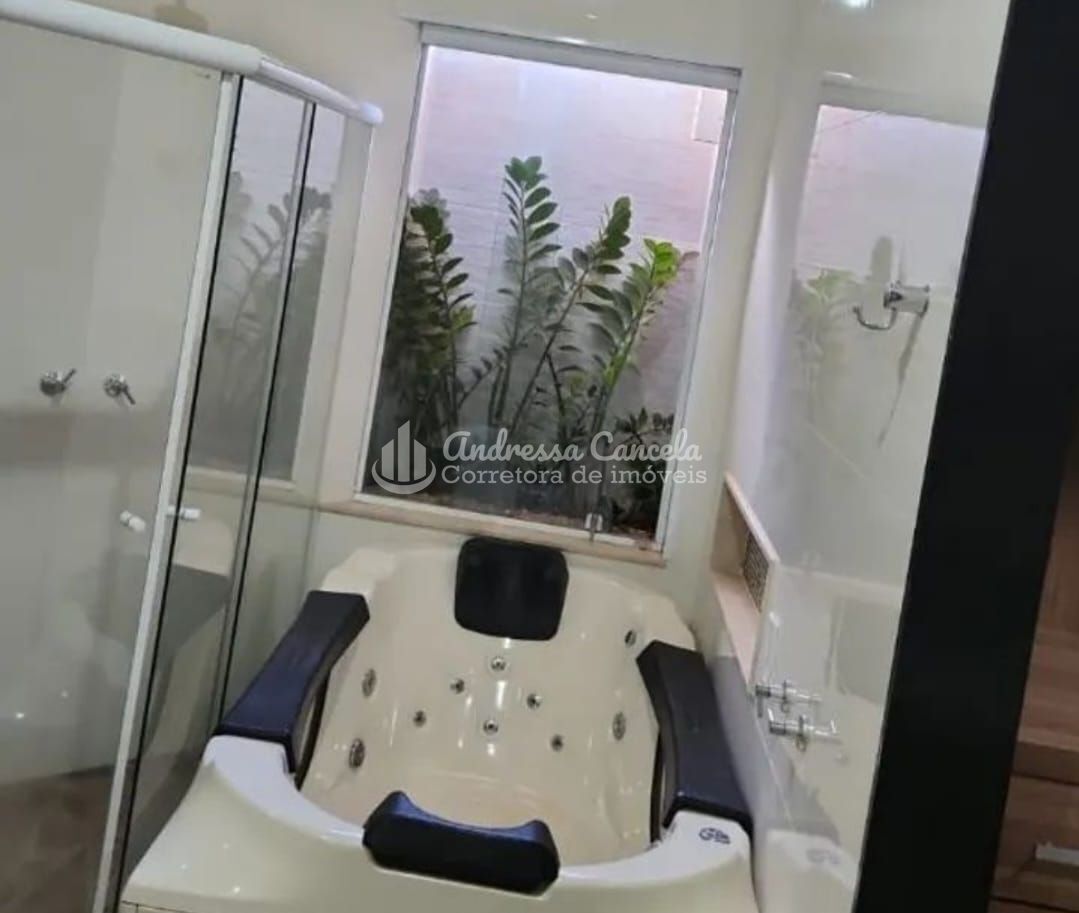 Casa, 4 quartos, 250 m² - Foto 8