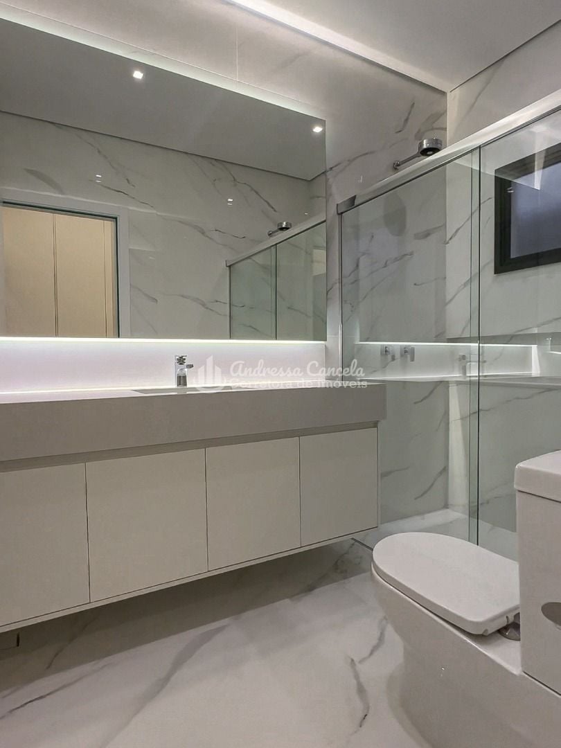 Casa, 3 quartos, 203 m² - Foto 2