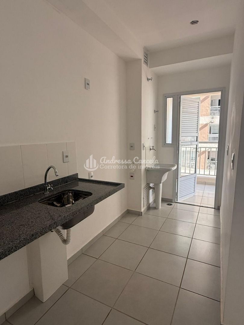 Apartamento, 2 quartos, 77 m² - Foto 2