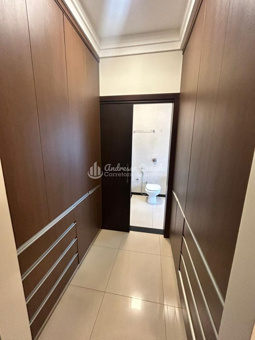 Casa, 3 quartos, 230 m² - Foto 14
