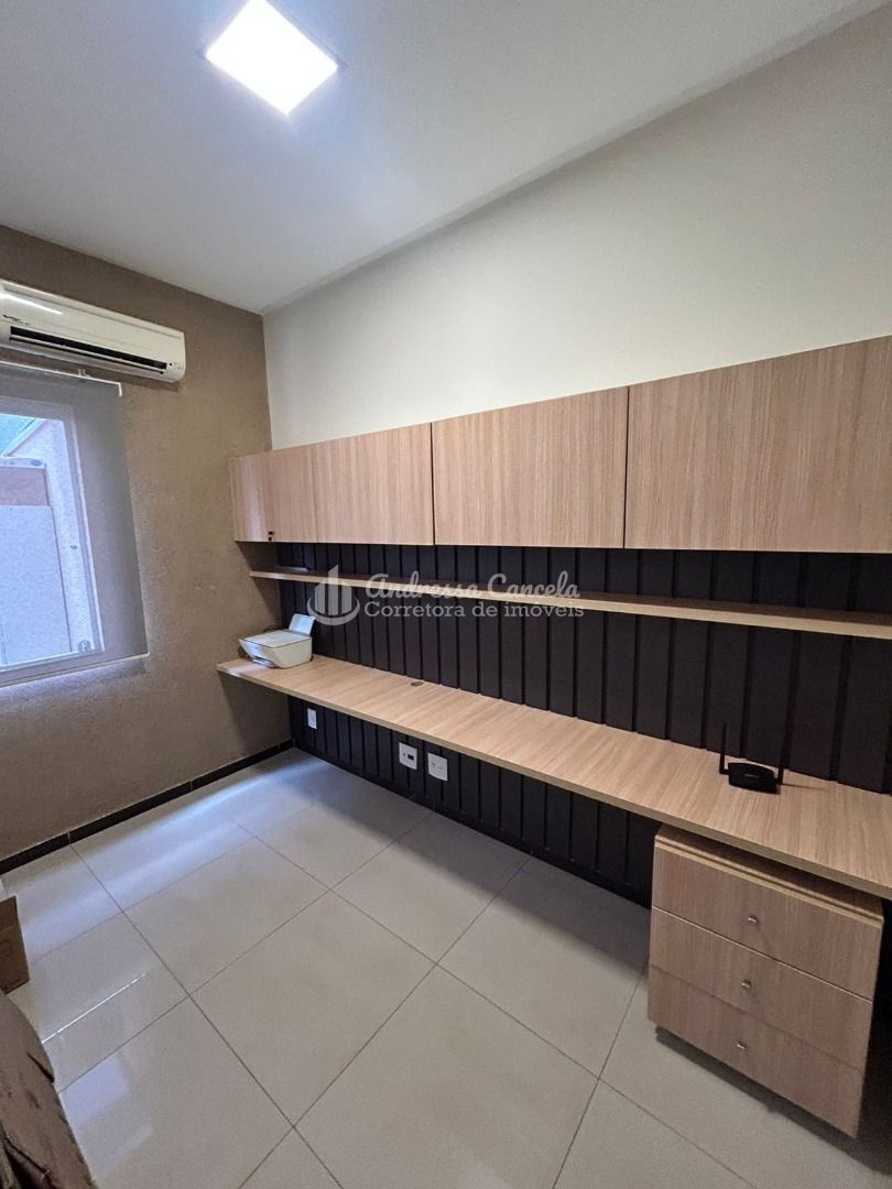 Casa, 3 quartos, 230 m² - Foto 2